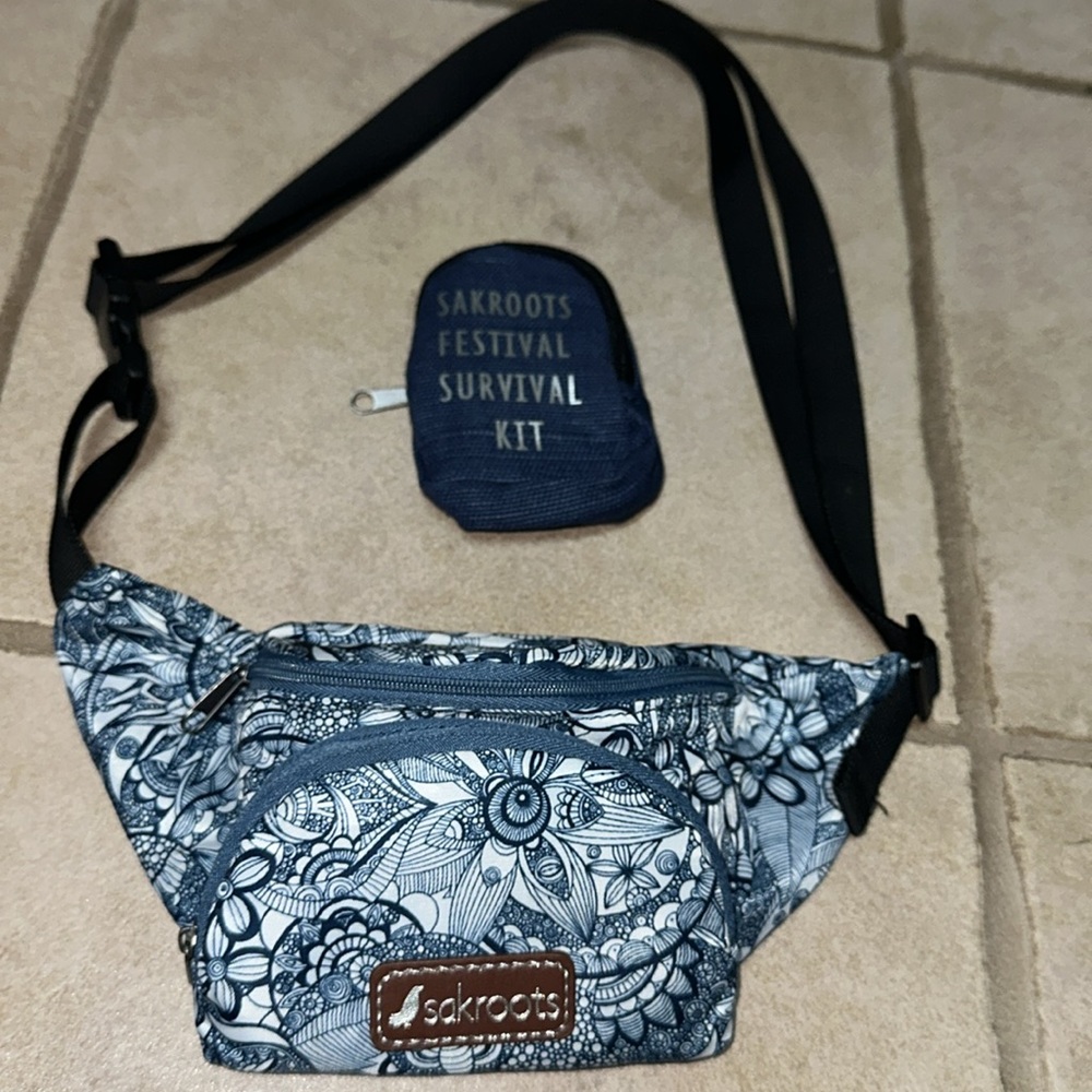 Sakroots Blue Patterned Waist Bag Fannie pack Festival Survival Kit bag